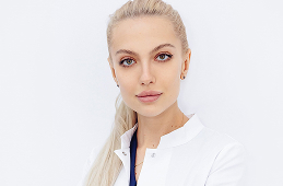 Врач клиники Mavie Clinique